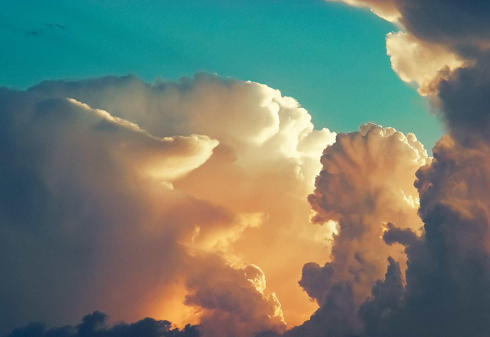 Thunderheads blow up in the Missouri evening sky